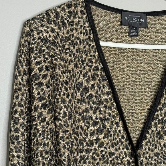 St. John Boutiques Women’s Medium Leopard Knit Metallic Cardigan Sweater Luxury - Picture 2 of 8